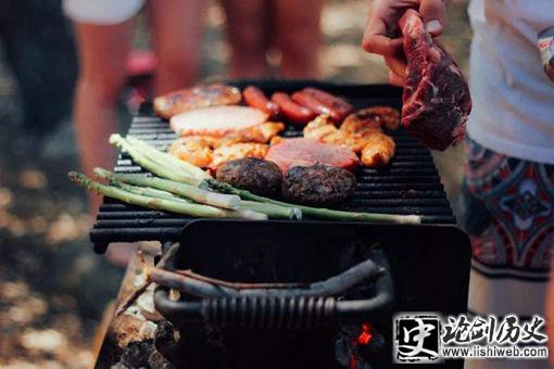 清代皇帝过年为何吃无佐料白肉?有哪些原因? 清代皇帝过年为何吃无佐料白肉?有哪些原因?