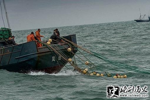 全球最大拖网渔船叫什么?是哪个国家建造的揭秘 全球最大拖网渔船叫什么?是哪个国家建造的揭秘