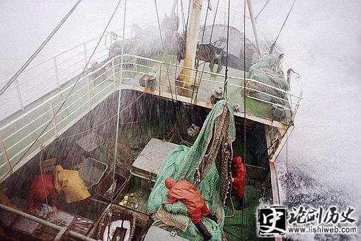 全球最大拖网渔船叫什么?是哪个国家建造的揭秘 全球最大拖网渔船叫什么?是哪个国家建造的揭秘
