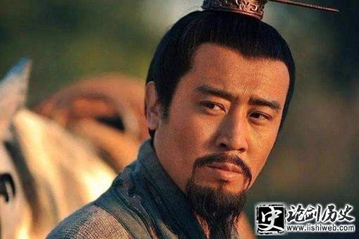 刘备为什么要把兵权借给李严而不是诸葛亮? 刘备为什么要把兵权借给李严而不是诸葛亮?