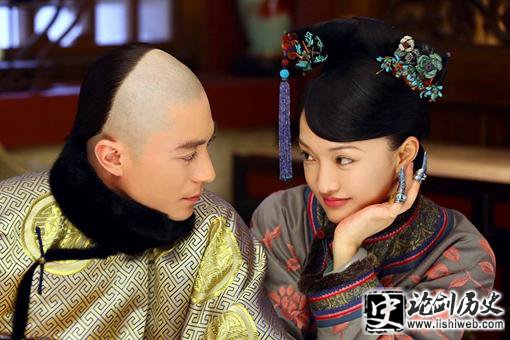 如懿传如懿是怎么走出冷宫的?帮助如懿走出冷宫的是谁? 如懿传如懿是怎么走出冷宫的?帮助如懿走出冷宫的是谁?