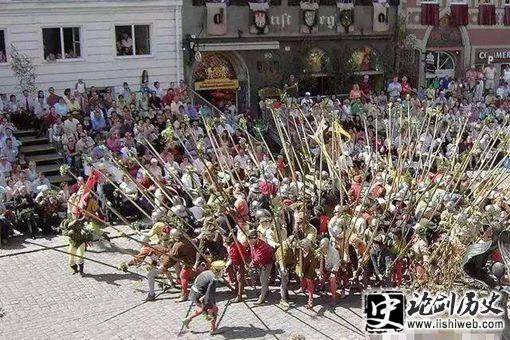 欧洲骑兵不可跨越的死亡之墙——瑞士长矛兵 欧洲骑兵不可跨越的死亡之墙——瑞士长矛兵