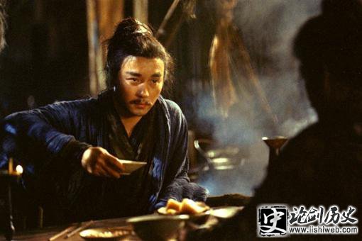 欧阳锋的师傅是谁?为什么传授给欧阳锋的武功都和毒有关? 欧阳锋的师傅是谁?为什么传授给欧阳锋的武功都和毒有关?