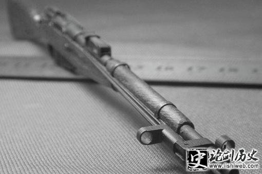 莫辛纳甘步枪为何又被称为是脚蹬枪? 莫辛纳甘步枪为何又被称为是脚蹬枪?
