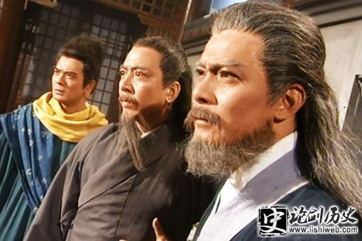萧远山为什么要陷害乔峰与汉人结仇?萧远山坑儿子的目的是什么? 萧远山为什么要陷害乔峰与汉人结仇?萧远山坑儿子的目的是什么?