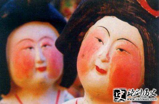 唐朝和宋朝女性的妆容有什么区别?哪个更容易被人接受 唐朝和宋朝女性的妆容有什么区别?哪个更容易被人接受