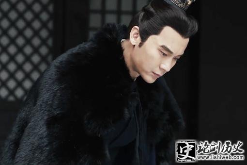 阔步高谈什么意思?阔步高谈典故出处介绍 阔步高谈什么意思?阔步高谈典故出处介绍