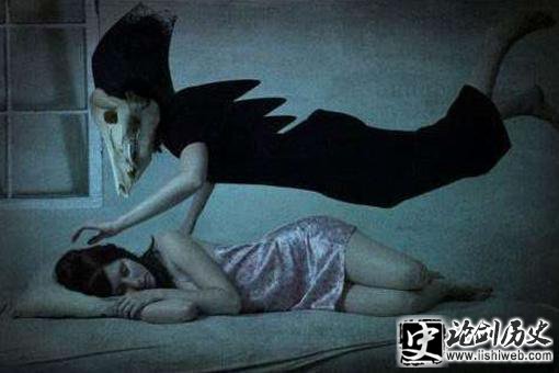 为何活人头朝西死人头朝北睡?头朝向的传统文化根据是什么? 为何活人头朝西死人头朝北睡?头朝向的传统文化根据是什么?
