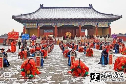 清朝时期要遵循哪些礼仪?男女之间行礼有什么区别? 清朝时期要遵循哪些礼仪?男女之间行礼有什么区别?