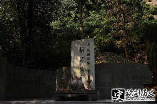 胡则为官40年历经三朝皇帝,死后为何被封神? 胡则为官40年历经三朝皇帝,死后为何被封神?