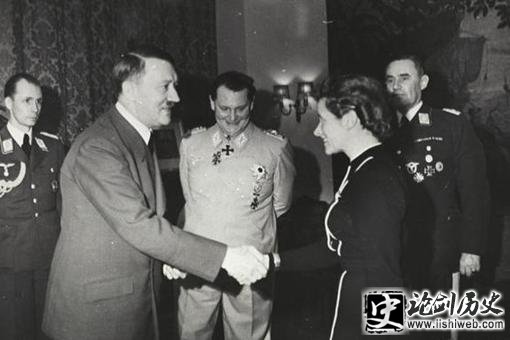 二战纳粹德国最强女人是谁?被称作“空中魔女” 二战纳粹德国最强女人是谁?被称作“空中魔女”