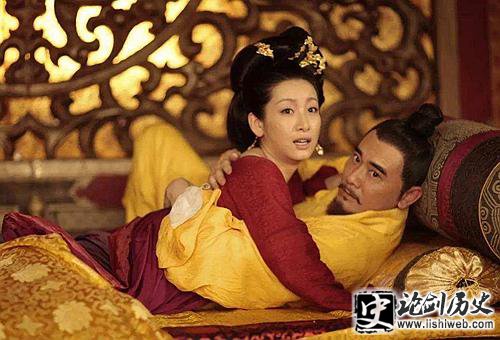 揭秘古代妃子侍寝的过程,这妃子都是太监脱光光的啊 揭秘古代妃子侍寝的过程,这妃子都是太监脱光光的啊