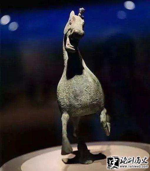 马踏飞燕为什么没有正面照?马踏飞燕正面长什么样? 马踏飞燕为什么没有正面照?马踏飞燕正面长什么样?
