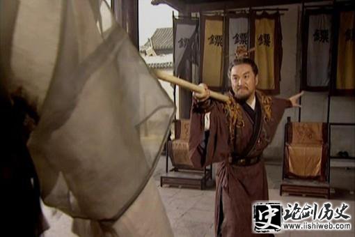 林震南武功为什么那么差?他为何不练辟邪剑法? 林震南武功为什么那么差?他为何不练辟邪剑法?