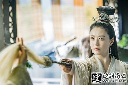 灭绝师太为何阻止张无忌和周芷若在一起?她究竟有什么顾忌? 灭绝师太为何阻止张无忌和周芷若在一起?她究竟有什么顾忌?