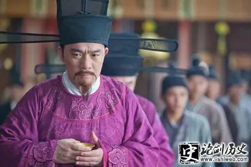 赵匡胤为何不把皇位传给自己的儿子,而是选择赵光义继位? 赵匡胤为何不把皇位传给自己的儿子,而是选择赵光义继位?