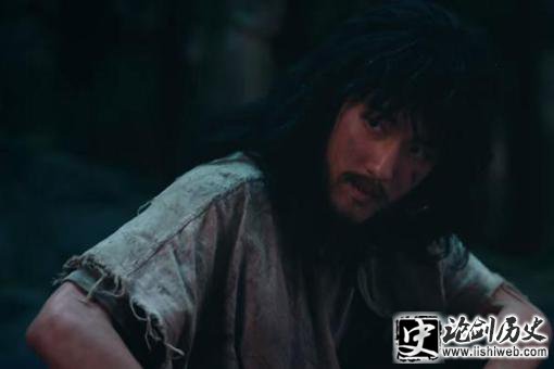 秦岭神树老痒为什么要取吴邪的血?这和他母亲有关吗? 秦岭神树老痒为什么要取吴邪的血?这和他母亲有关吗?