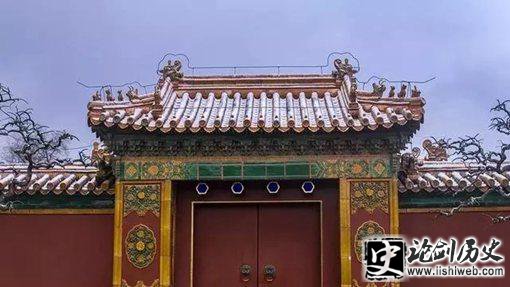 古代造一扇门有多少道工序?简单的门竟有如此之多的讲究 古代造一扇门有多少道工序?简单的门竟有如此之多的讲究