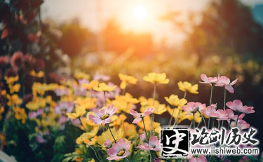 形容大气磅礴的诗句 形容人豁达大气的诗句 豪放洒脱大气的诗句