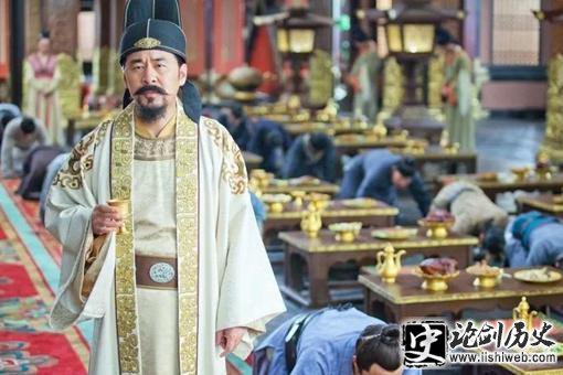 赵匡胤身为开国皇帝有何高明之处?竟能妥当处理功臣之间的关系 赵匡胤身为开国皇帝有何高明之处?竟能妥当处理功臣之间的关系