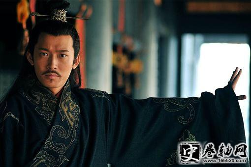 孙权为何晚曹丕称帝8年?当时孙权是怎么想的? 孙权为何晚曹丕称帝8年?当时孙权是怎么想的?