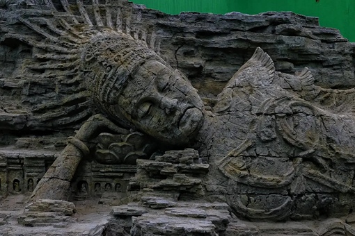 鬼吹灯龙岭迷窟里西夏大睡佛寺是谁的墓?大睡佛产生幻觉不能直视的原理 鬼吹灯龙岭迷窟里西夏大睡佛寺是谁的墓?大睡佛产生幻觉不能直视的原理