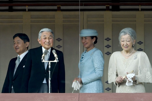 日本为什么能保留天皇制?在日本古代天皇只是一位傀儡皇帝 日本为什么能保留天皇制?在日本古代天皇只是一位傀儡皇帝