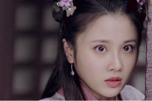 有翡吴楚楚为何能够成为掌门人?与周翡什么关系? 有翡吴楚楚为何能够成为掌门人?与周翡什么关系?