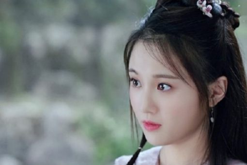 有翡周翡与吴楚楚什么关系?为何周翡那么照顾吴楚楚? 有翡周翡与吴楚楚什么关系?为何周翡那么照顾吴楚楚?