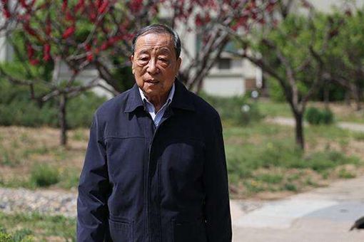 曾侯乙编钟共有多少个 曾侯乙编钟属于八音中的那种音 曾侯乙编钟共有多少个 曾侯乙编钟属于八音中的那种音