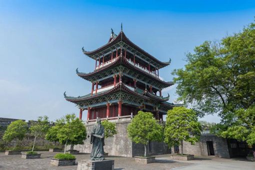 江西赣州八境台的历史 郁孤台和八境台有啥区别 江西赣州八境台的历史 郁孤台和八境台有啥区别