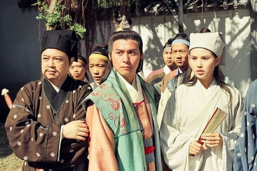 天龙八部慕容复为什么越来越弱? 天龙八部慕容复为什么越来越弱?
